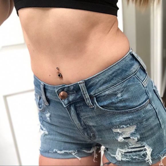 American Eagle Destroyed Hi-Rise Shorties - Picture 5 of 8